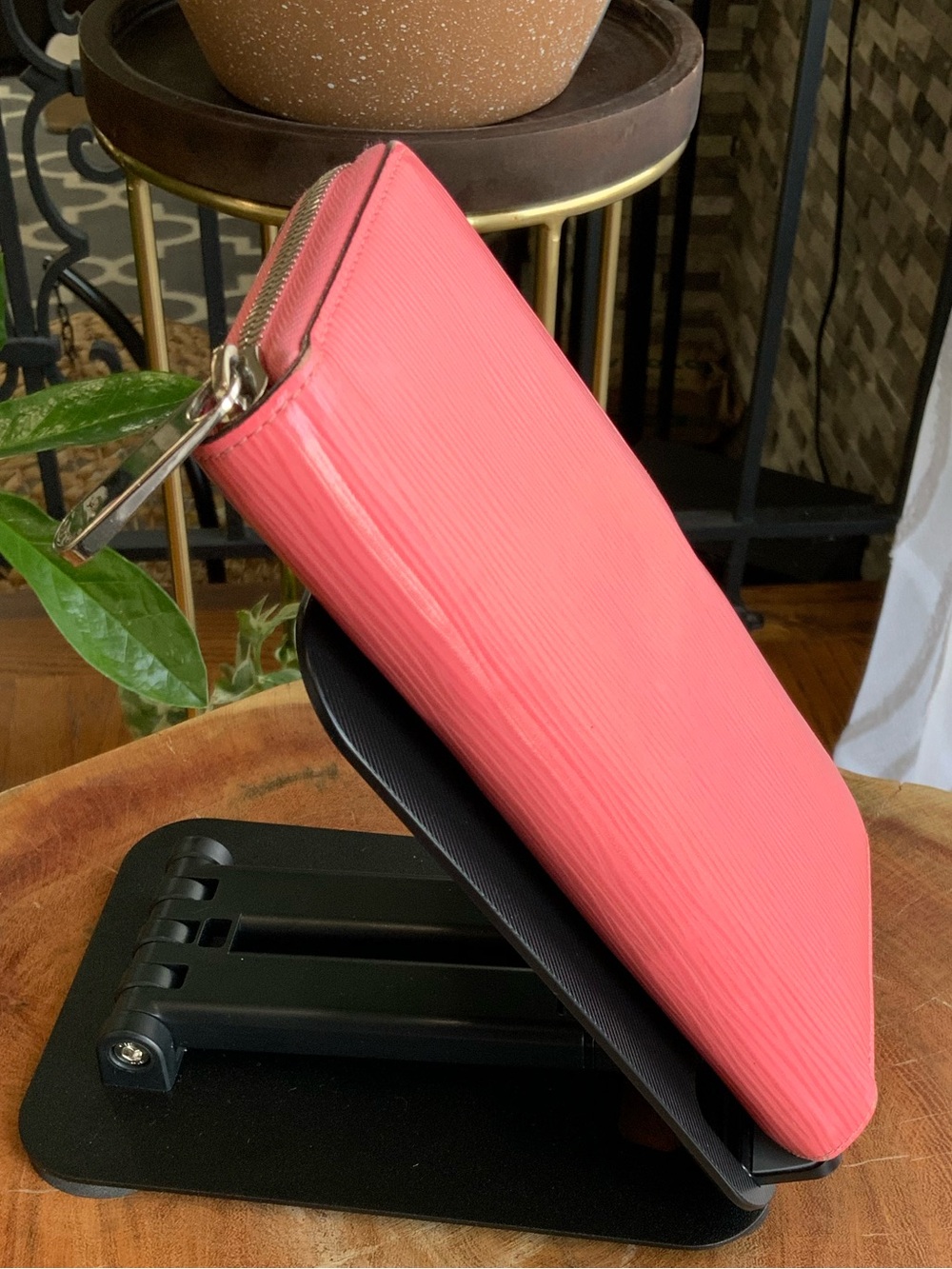 Louis Vuitton Pink Textured Zip Around Wallet - Picture 11 of 11